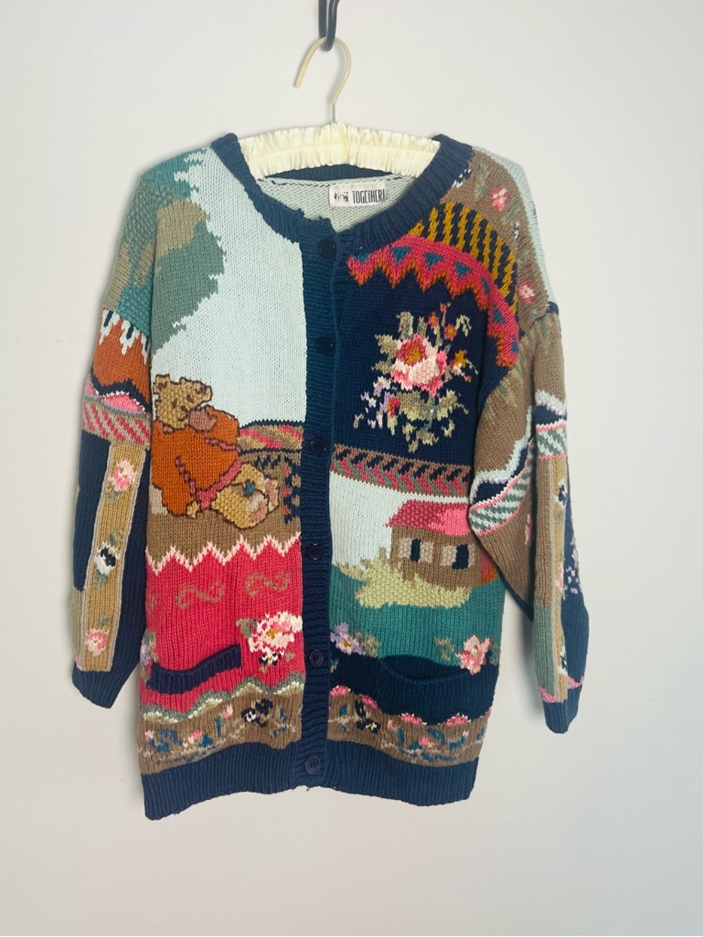 Vintage cottage core button up knit cardigan. Size L